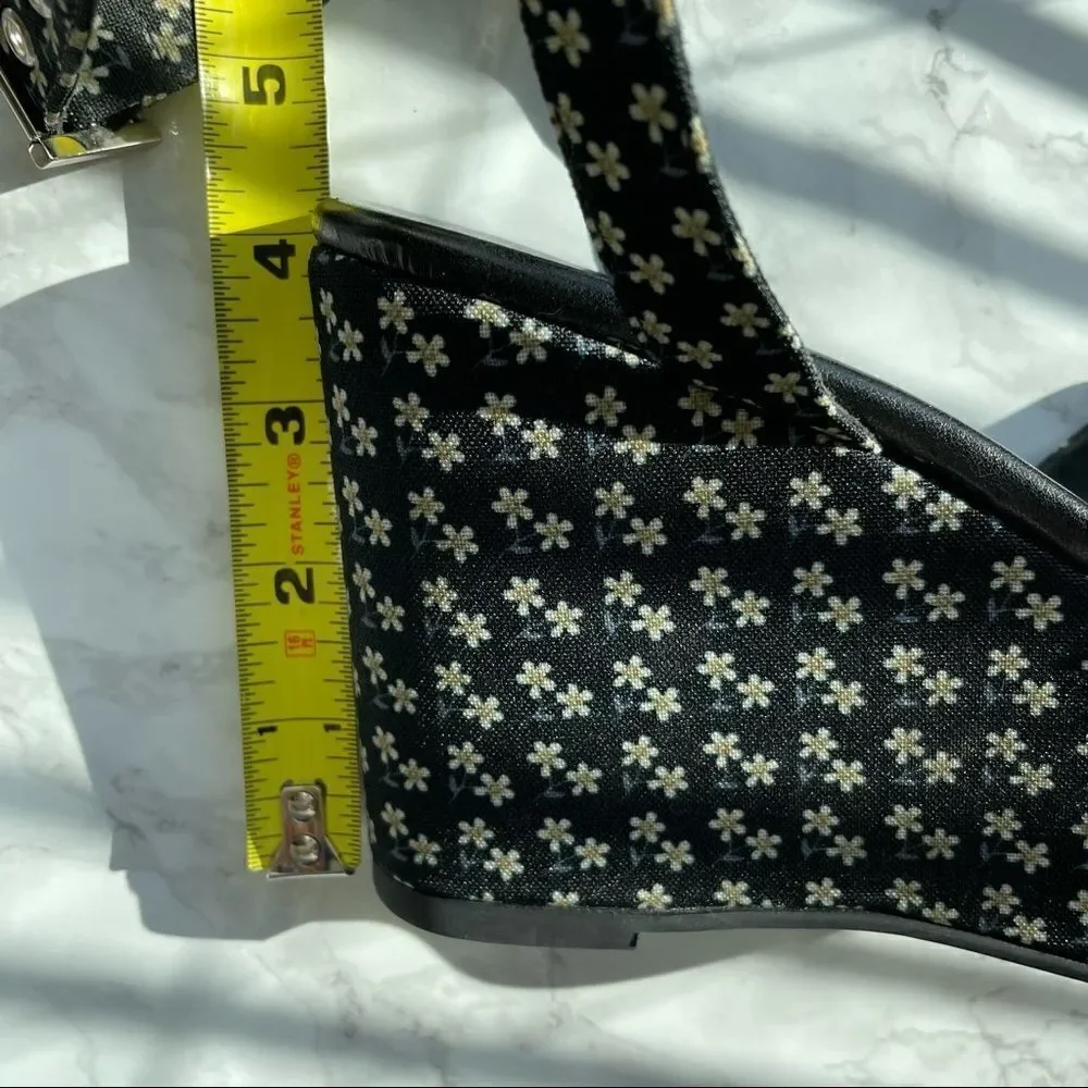 newbark sandal
